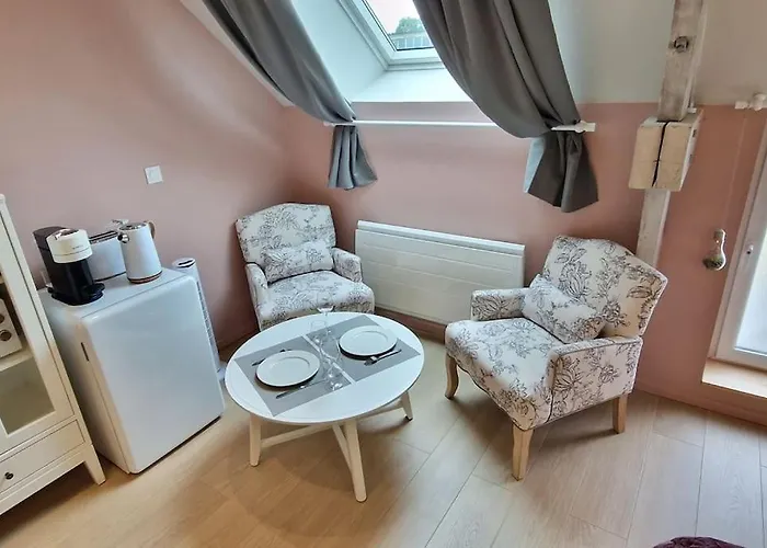 Le Cocon Avec Jacuzzi Privatif Normandie * Couvains (Manche)