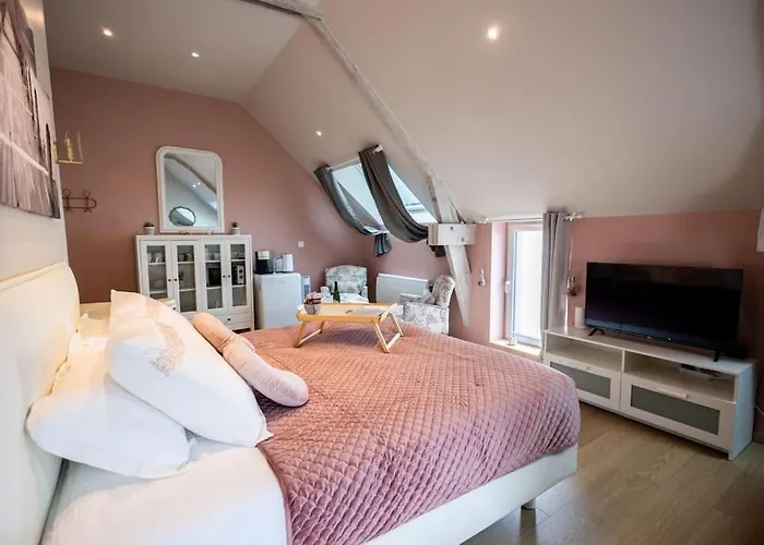 Le Cocon Avec Jacuzzi Privatif Normandie Appartement Couvains (Manche)